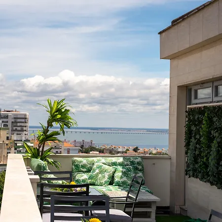 Dah - Dom Afonso Henriques (adults Only) מלון ליסבון